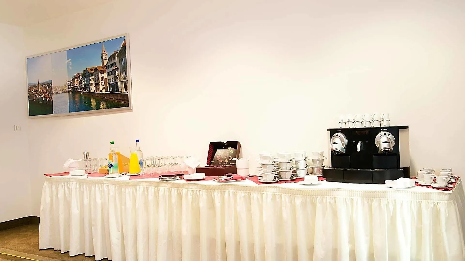 H+ Hotel Zuerich 4*, Zurich